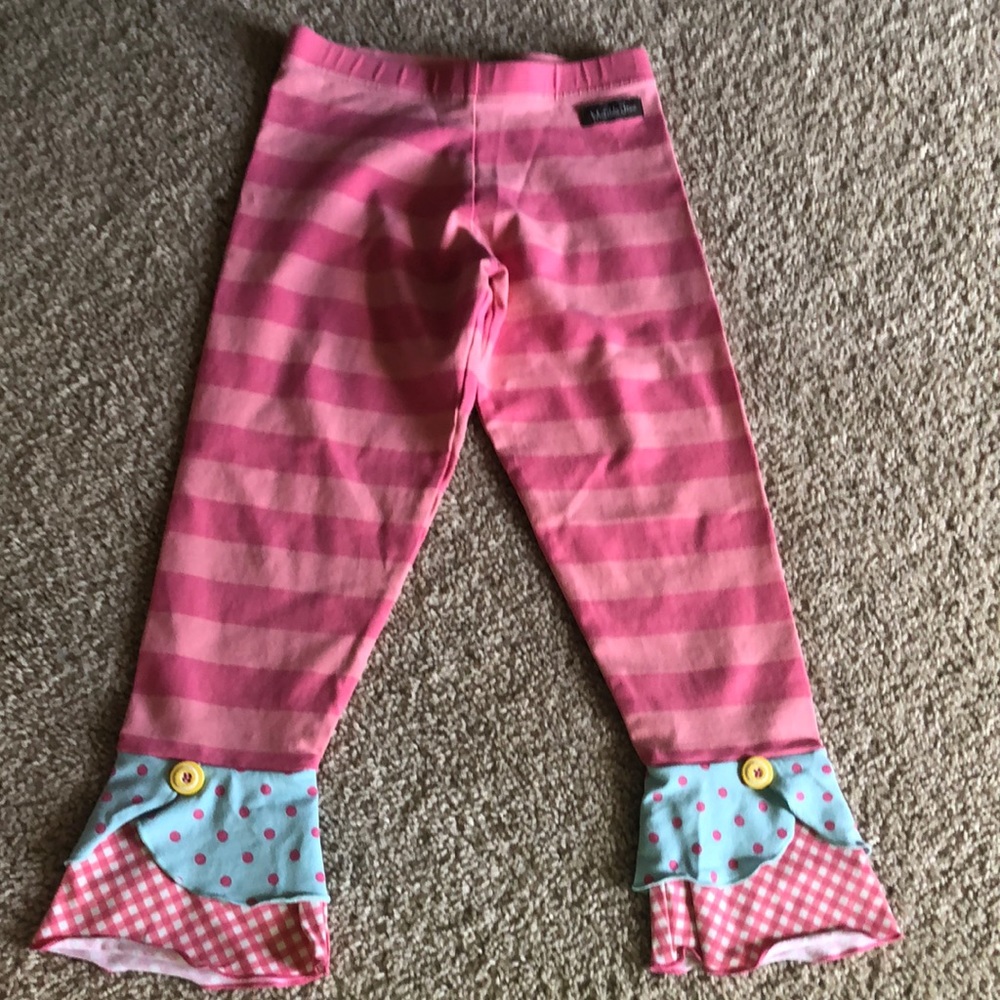 A Pinky Promise Scappy pants. Like new!